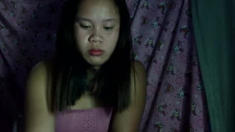 simply_y0urs online show from February 11, 7:05 pm