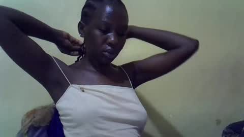 simplyloy33 online show from July 5, 4:40 am