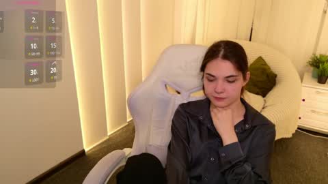 sindell_cryell online show from June 1, 9:16 pm