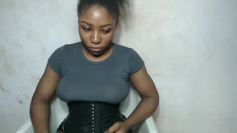 Snapshot of sinfulbicth chatting on October 29, 10:34 pm sinfulbicth online show from October 29, 10:34 pm