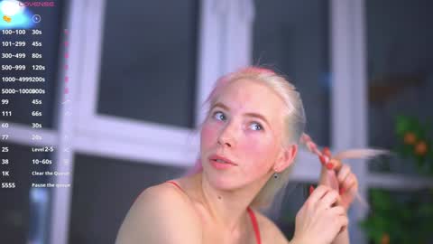   online show from November 25, 4:09 pm