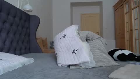 Snapshot of single_fox_4u chatting on October 16, 12:52 pm Lina online show from October 16, 12:52 pm