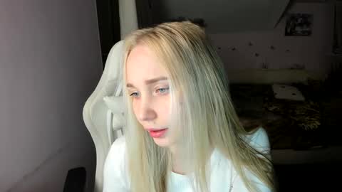 nika online show from January 5, 1:03 am