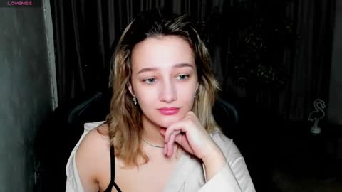 Sinty Noria online show from March 6, 3:35 am