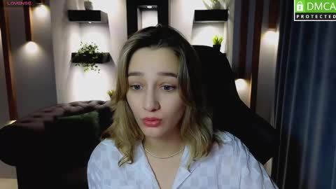 Sinty Noria online show from March 2, 5:33 am