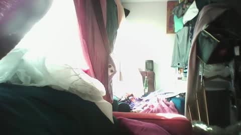 Snapshot of siofra chatting on February 14, 4:41 pm Siofra online show from February 14, 4:41 pm