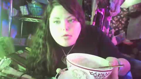 Snapshot of siofra chatting on March 12, 1:58 am Siofra online show from March 12, 1:58 am