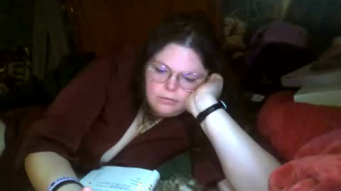 Siofra online show from December 2, 8:44 pm