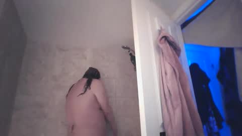 Snapshot of siofra chatting on March 5, 9:05 am Siofra online show from March 5, 9:05 am