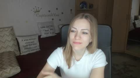 sirenasilk online show from December 5, 4:45 am