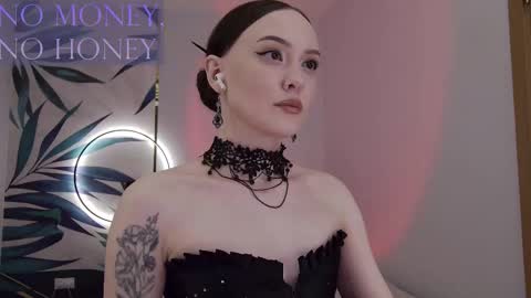 Goddess Sirena online show from March 4, 8:37 pm