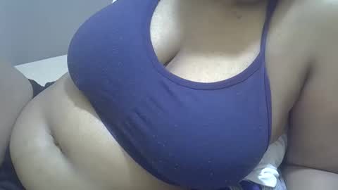 Snapshot of sisibrown97 chatting on October 29, 9:46 am brown online show from October 29, 9:46 am