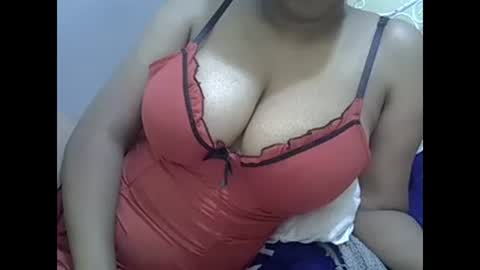 Snapshot of sisibrown97 chatting on February 27, 10:26 am brown online show from February 27, 10:26 am