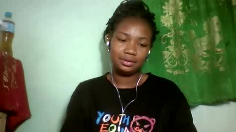 Snapshot of sisih567089 chatting on October 28, 8:42 am sisih567089 online show from October 28, 8:42 am