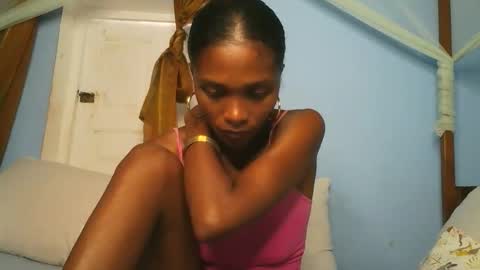 sissi0325 online show from February 17, 6:35 am