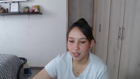 Alice online show from December 6, 6:39 pm