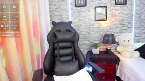 Skarleth online show from April 9, 9:09 pm