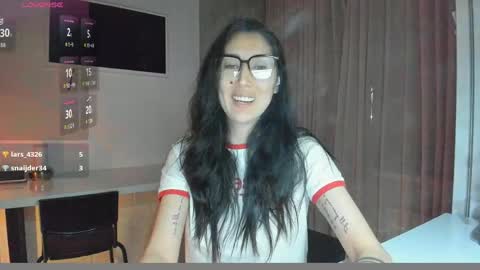 skarlett online show from April 9, 9:20 pm