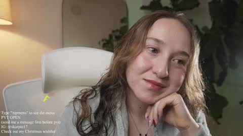 Snapshot of skarpio17 chatting on December 20, 12:41 am Im Scarlett ONLINE 5pm-10pm NYC time online show from December 20, 12:41 am