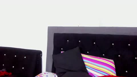 Skay Sanchez   online show from December 18, 4:39 pm