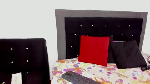 Skay Sanchez   online show from December 14, 3:47 pm