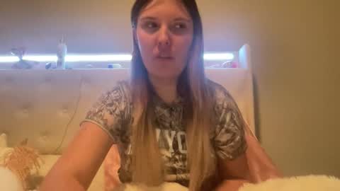 skiimaskabby online show from March 12, 4:15 am