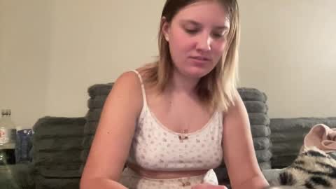 skiimaskabby online show from April 9, 3:53 am