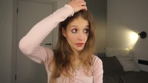 Emily online show from October 22, 6:02 pm