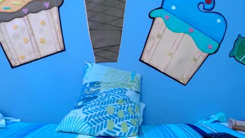 Snapshot of skinnykalitzo18 chatting on October 1, 10:20 am skinny online show from October 1, 10:20 am