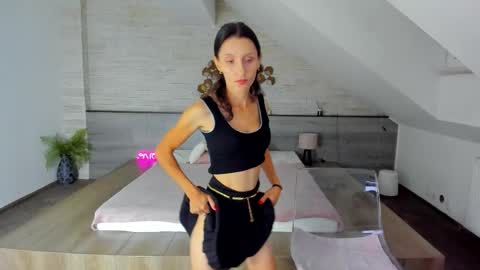 Julia online show from September 19, 4:44 am