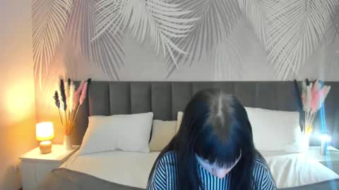 Snapshot of skinyjoyce chatting on February 28, 2:09 am Joyce online show from February 28, 2:09 am
