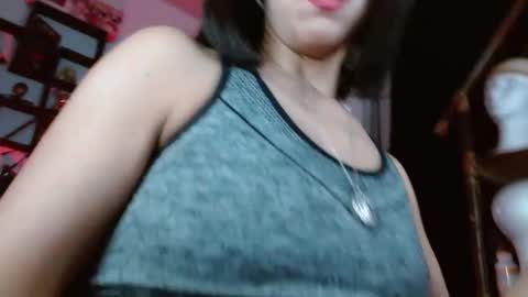 Snapshot of sky_girl1 chatting on January 13, 6:06 am Mile online show from January 13, 6:06 am