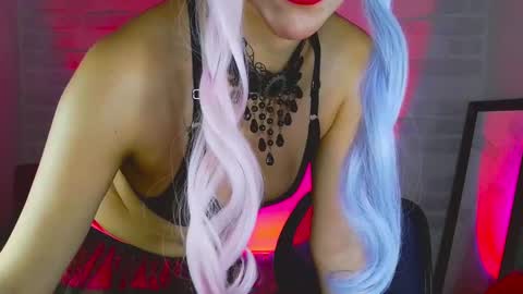 Snapshot of sky_girl1 chatting on February 11, 5:16 am Mile online show from February 11, 5:16 am