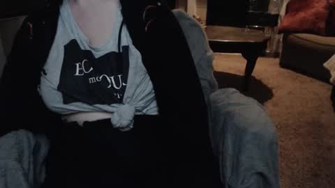 SKYLE   online show from March 27, 8:26 am