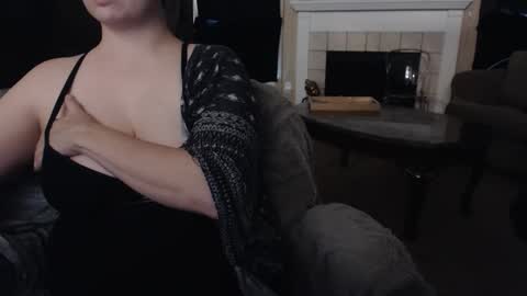 SKYLE   online show from October 17, 8:45 pm