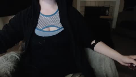 SKYLE   online show from November 17, 4:35 am