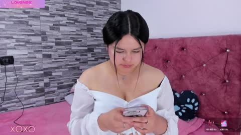 Snapshot of skyhotgirl chatting on January 30, 7:04 pm Sky online show from January 30, 7:04 pm