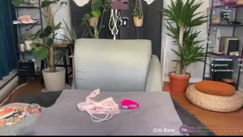 skylar bird online show from October 11, 1:21 am