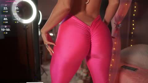 Snapshot of skyler_ferrer chatting on October 13, 12:24 am online show from October 13, 12:24 am