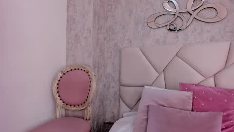 Snapshot of skylerwhite02 chatting on September 15, 8:38 pm Skyler online show from September 15, 8:38 pm