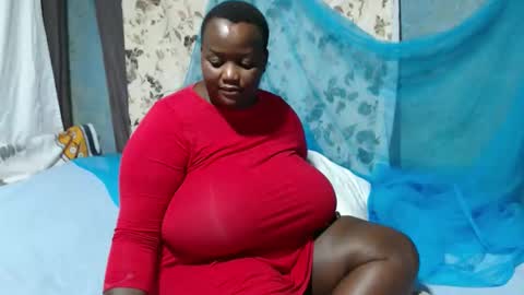 Snapshot of skylla07 chatting on October 15, 5:10 am sheliah online show from October 15, 5:10 am