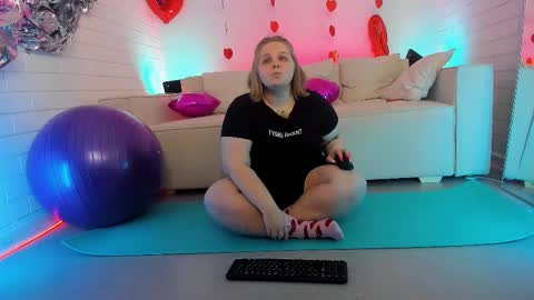 Snapshot of sladadeew chatting on March 3, 9:49 am Slada Deew online show from March 3, 9:49 am