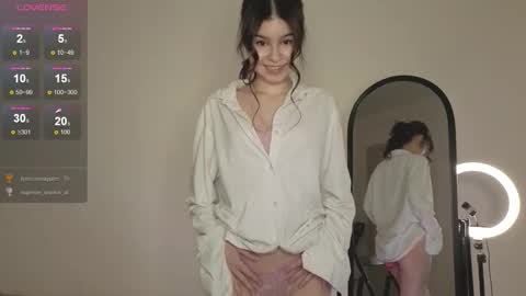 Snapshot of sladkoezka chatting on September 17, 5:22 pm Katya online show from September 17, 5:22 pm