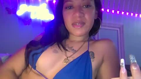 Snapshot of slim_citygurl chatting on December 11, 7:42 am Slim citygurl online show from December 11, 7:42 am