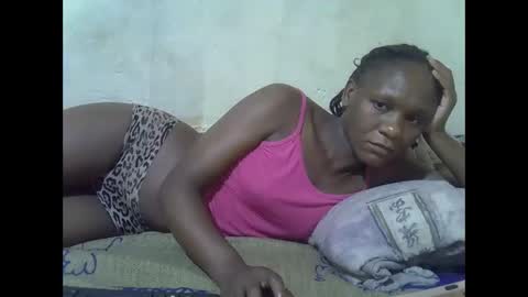Snapshot of slim_girl3 chatting on February 24, 9:41 pm slim_girl3 online show from February 24, 9:41 pm