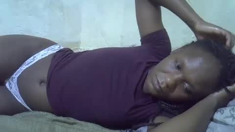 Snapshot of slim_girl3 chatting on February 26, 6:25 pm slim_girl3 online show from February 26, 6:25 pm