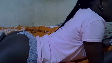 Snapshot of slim_girl3 chatting on September 16, 8:06 pm slim_girl3 online show from September 16, 8:06 pm