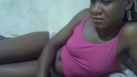 Snapshot of slim_girl3 chatting on February 25, 7:06 pm slim_girl3 online show from February 25, 7:06 pm