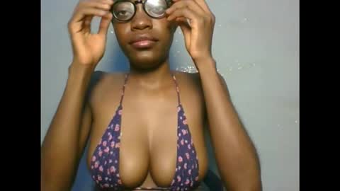 slimkatie__ online show from September 11, 4:13 am