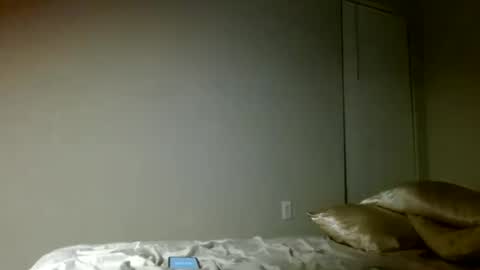 Snapshot of slimmmgooodiexoxo chatting on December 4, 12:08 am slimmmgooodiexoxo online show from December 4, 12:08 am